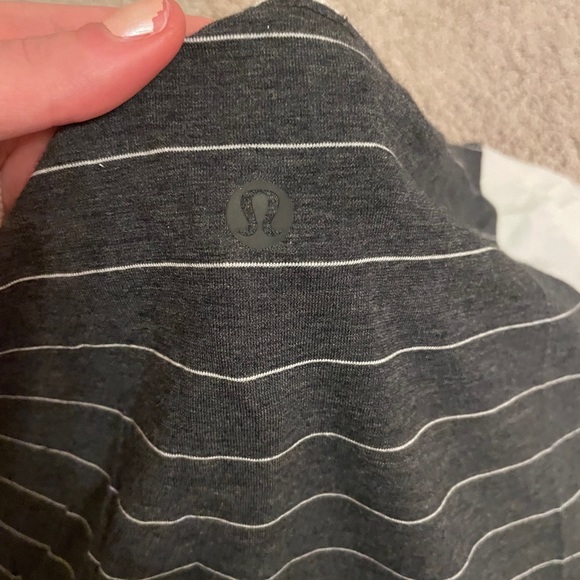 Lululemon shirt - Picture 2 of 4